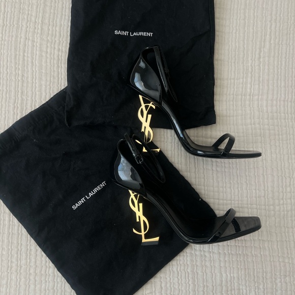 Saint Laurent Black Heeled Elegance - Picture 1 of 6